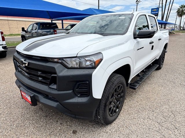2025 Chevrolet Colorado LT photo 3