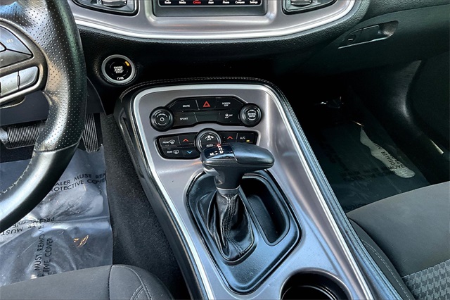 2022 Dodge Challenger SXT photo 13