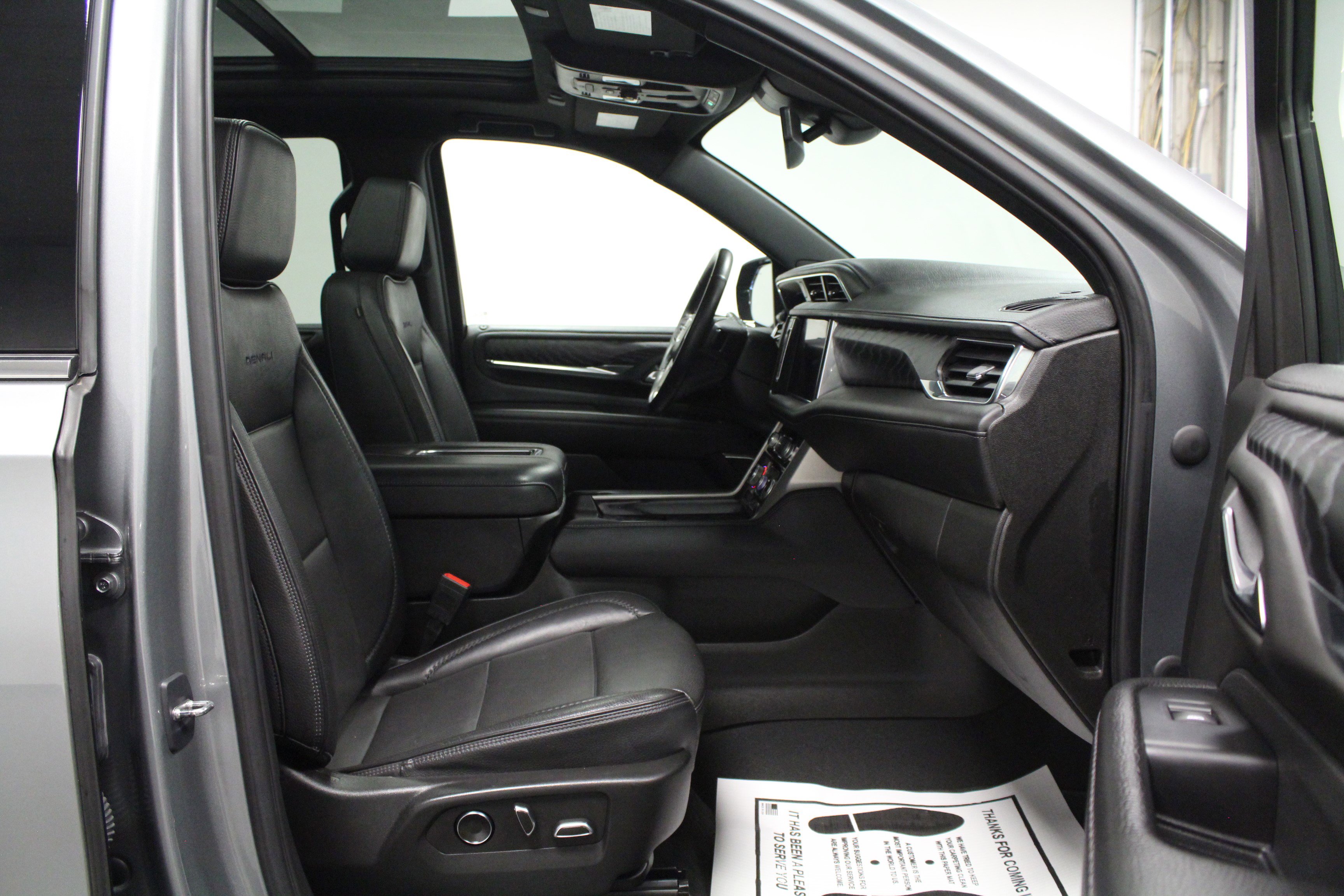 2023 Gmc Yukon Denali photo 15
