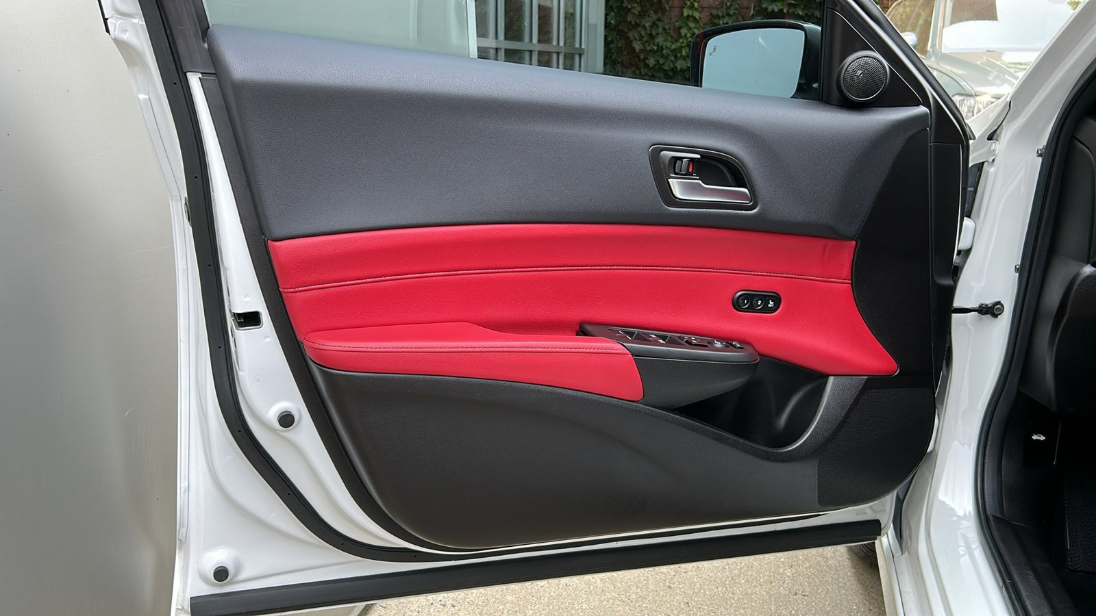 Image 8 of Acura ILX Premium and A-SPEC Packages FWD 4D Sedan