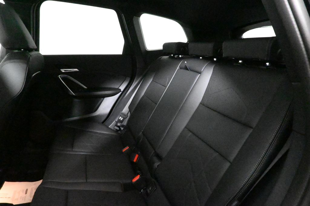 2025 Bmw X1 XDrive28i photo 3