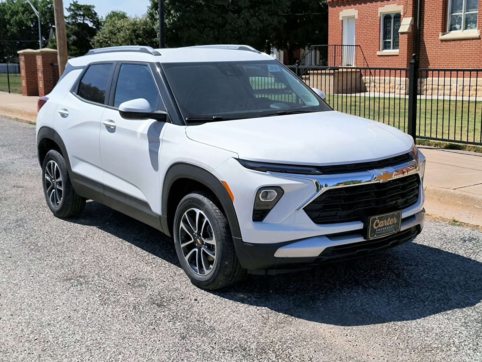 2026 Chevrolet Trailblazer LT photo 2
