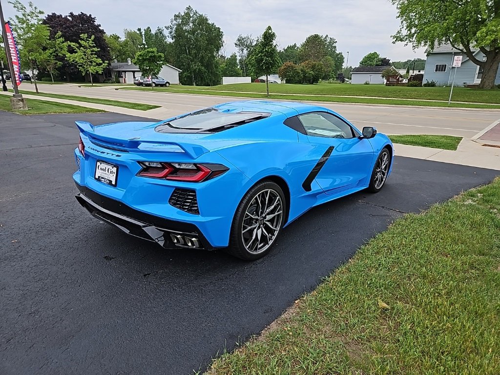 2024 Chevrolet Corvette Stingray 3LT photo 3