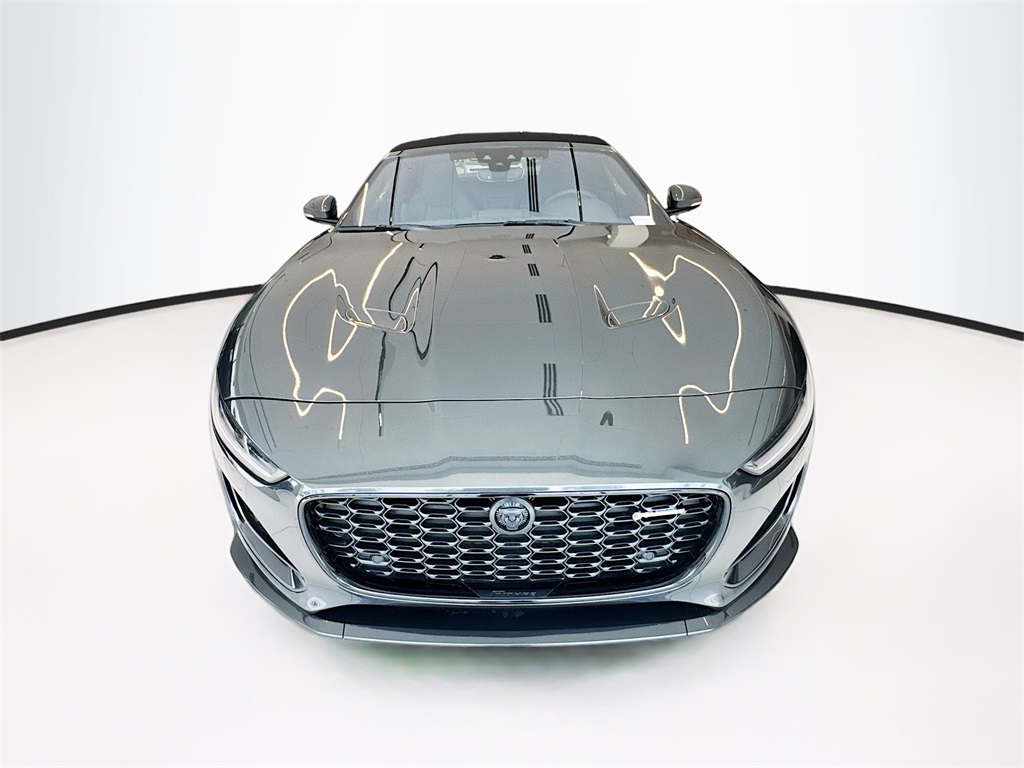2024 Jaguar F-TYPE P450 R-Dynamic photo 2