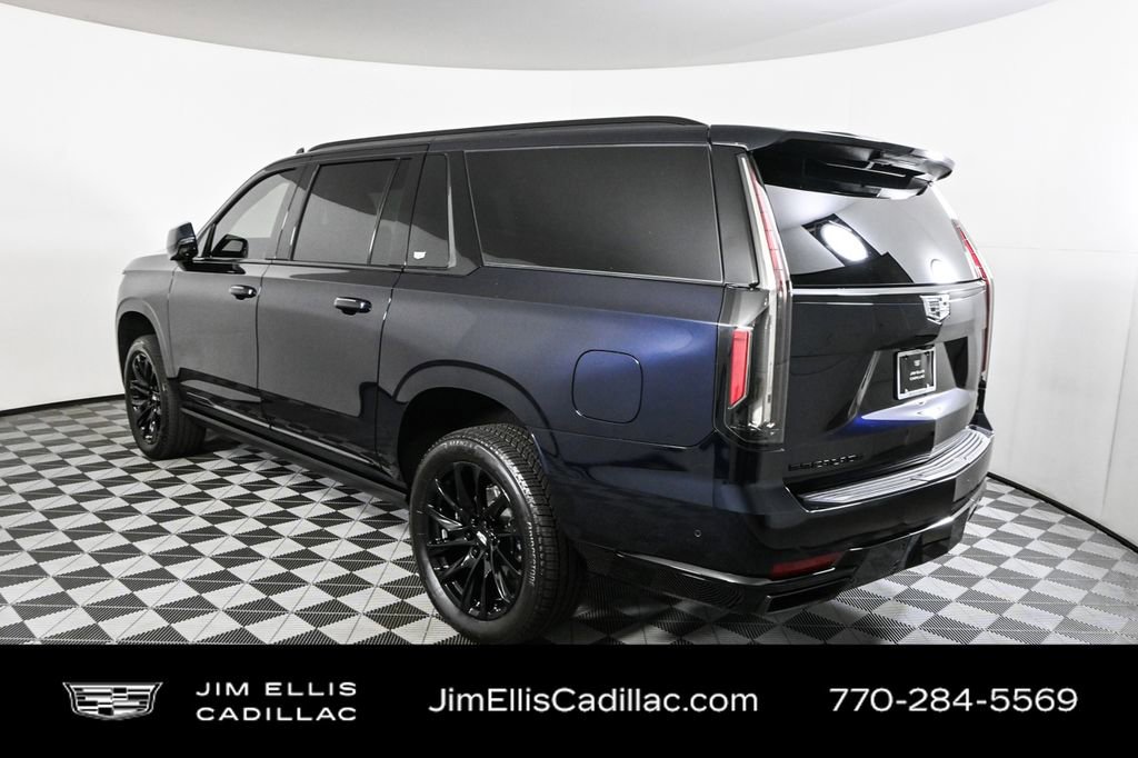2023 Cadillac Escalade ESV Sport photo 3