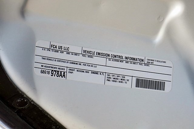 Used 2024 White Ram Big Horn image 35