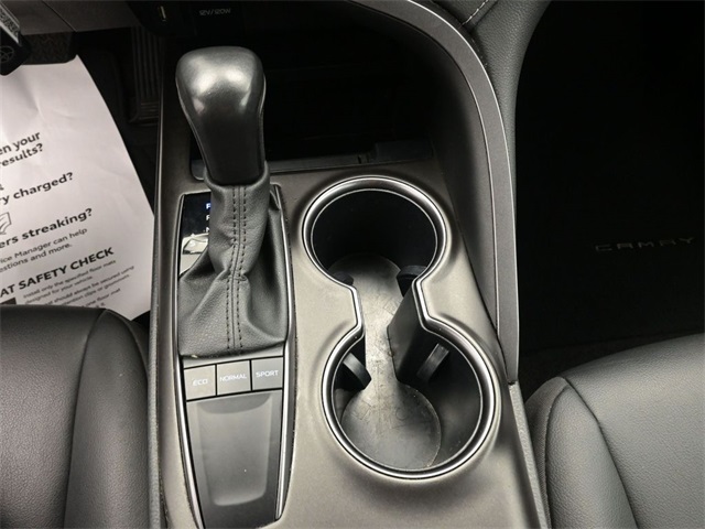 2023 Toyota Camry SE photo 9