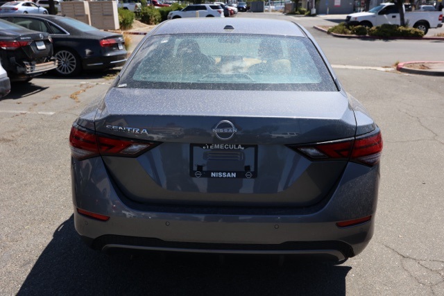 2025 Nissan Sentra SV photo 3