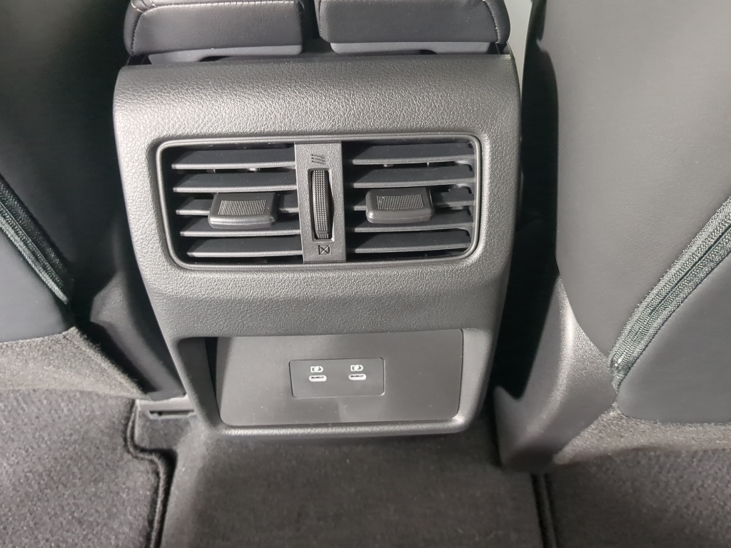 2026 Nissan Rogue SV photo 22