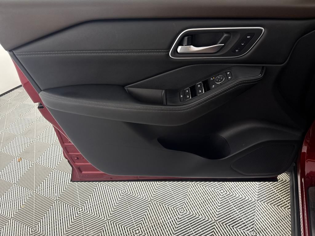 2021 Nissan Rogue SL photo 4