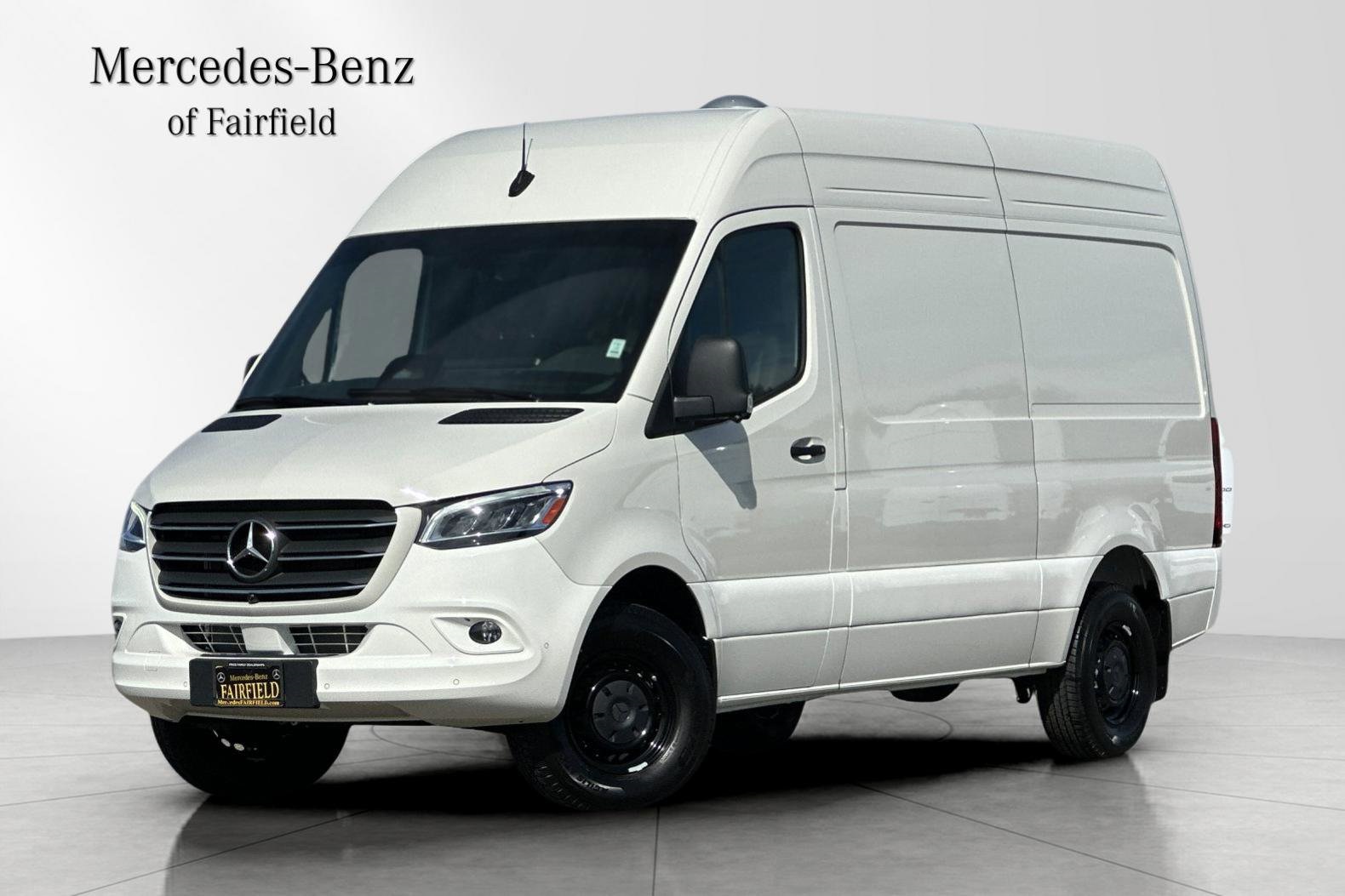 2025 Mercedes-Benz Sprinter Cargo Van Base's photo
