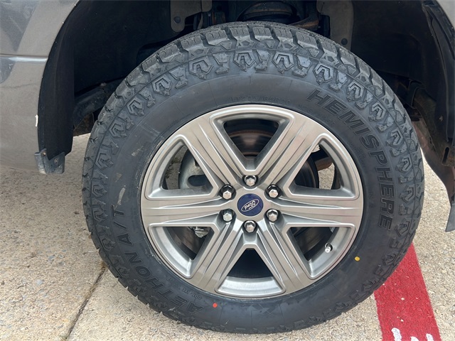 2018 Ford F-150 XLT photo 9