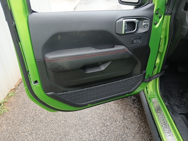 2025 Jeep Wrangler Rubicon X photo 50