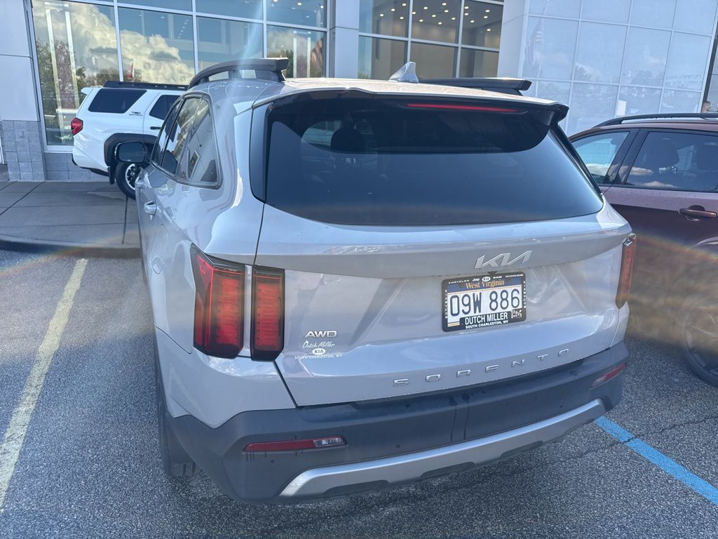 2022 Kia Sorento X-Line EX photo 3