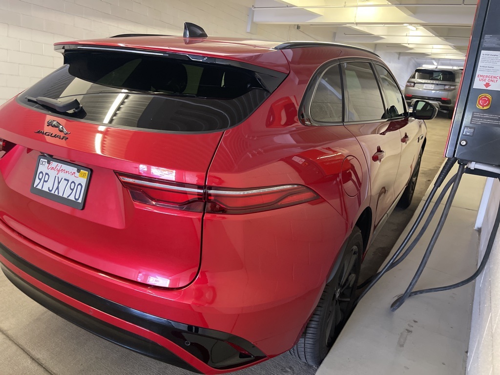 2024 Jaguar F-PACE P250 photo 7