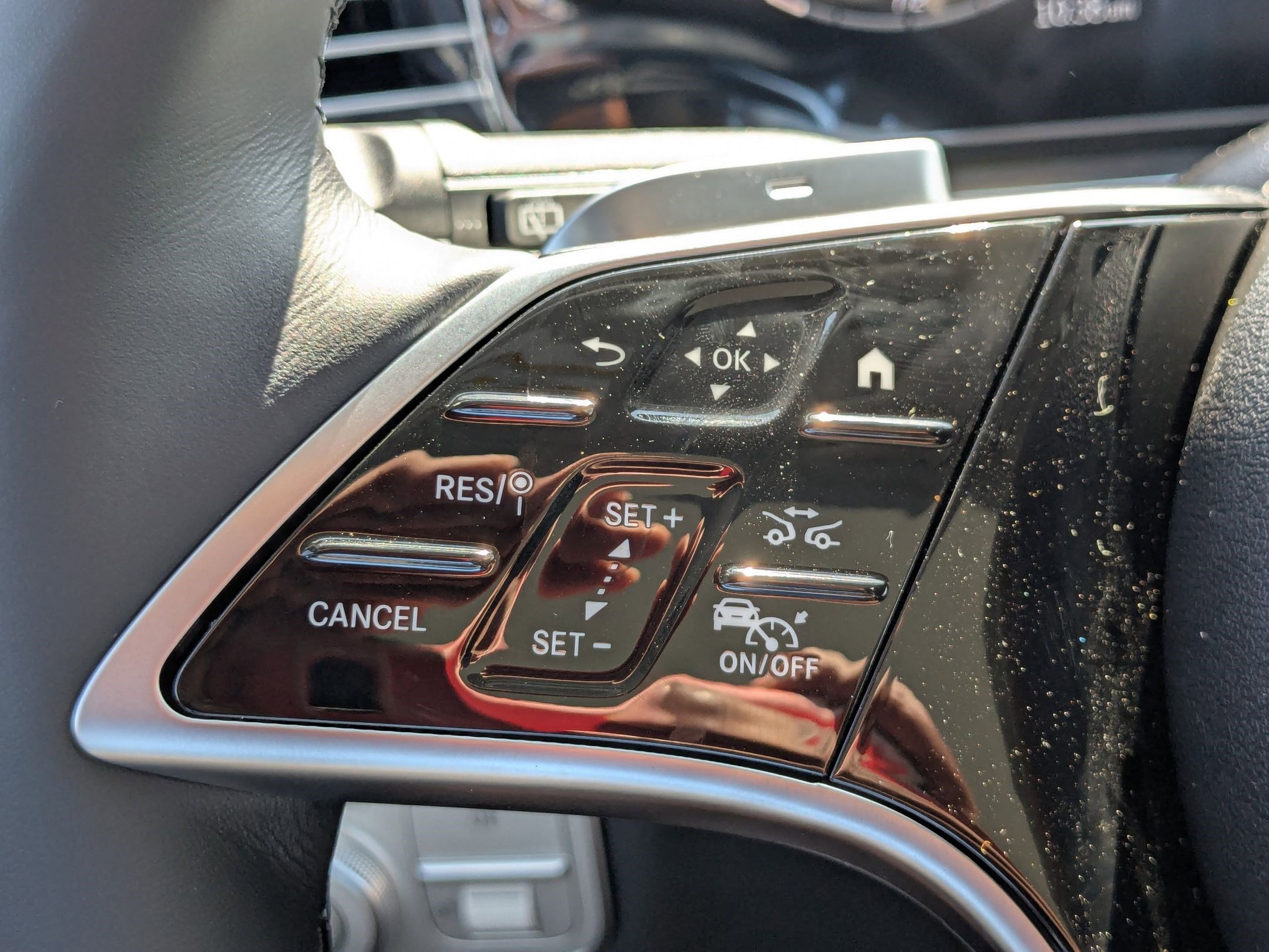 2026 Mercedes Benz GLS 450 4MATIC photo 18