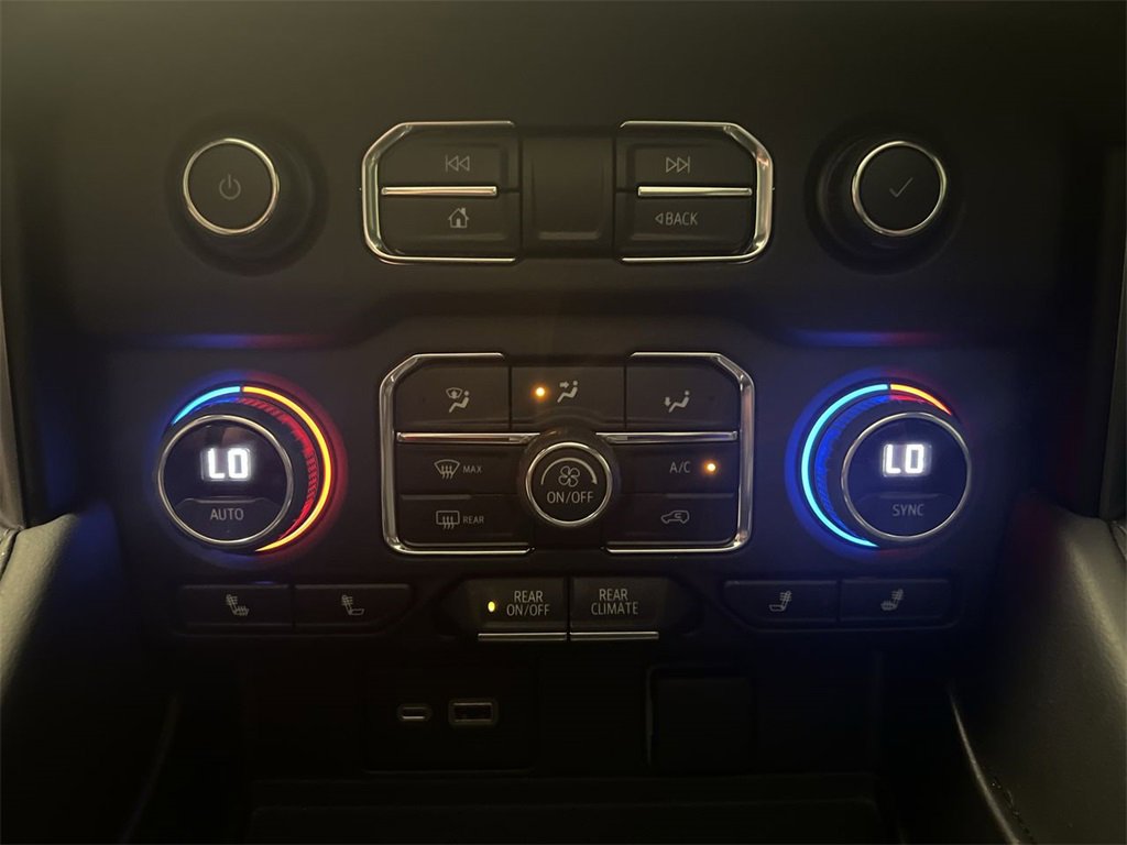 2023 Chevrolet Tahoe LT photo 14