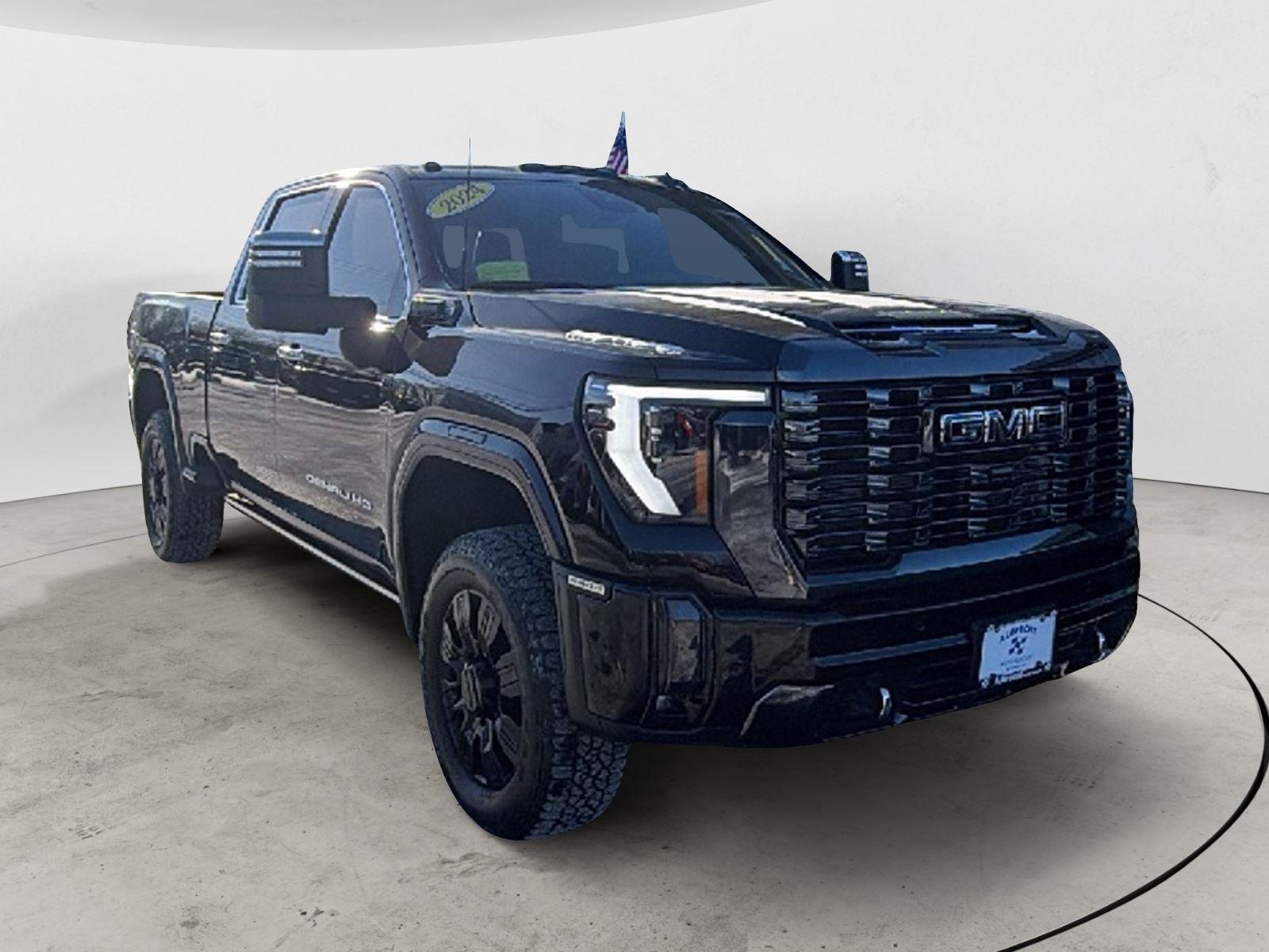 2024 GMC Sierra Denali's photo