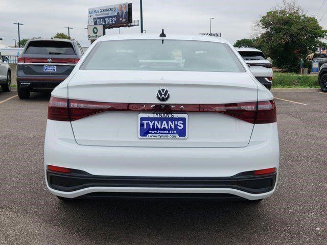 2025 Volkswagen Jetta Sport photo 4