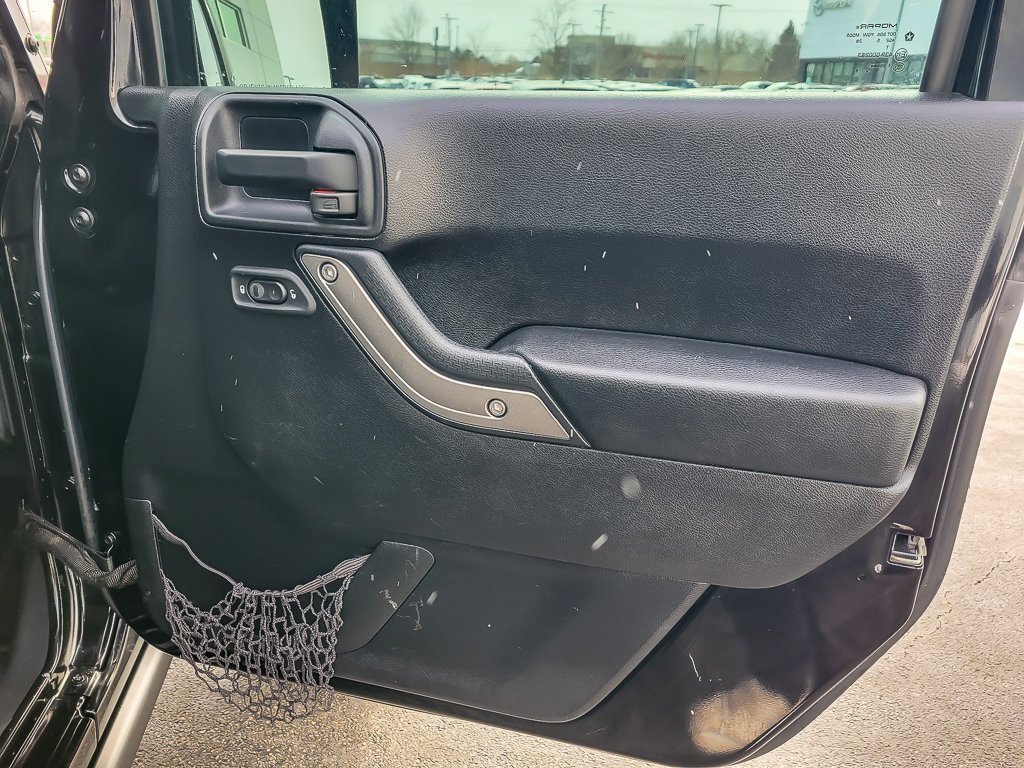 2016 JEEP WRANGLER - Image 16