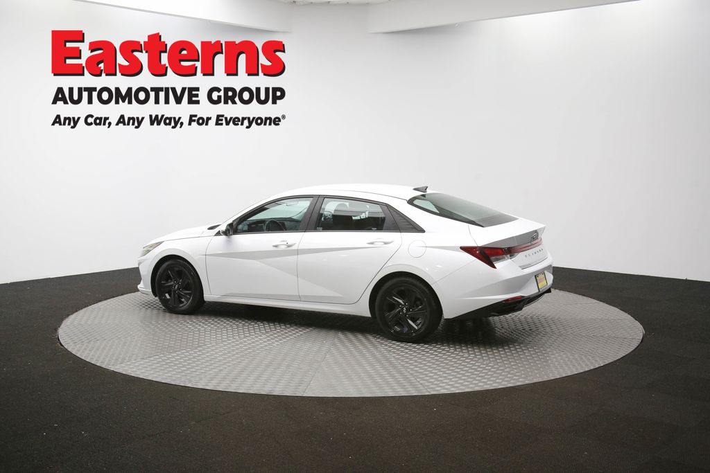 2022 Hyundai Elantra SEL Convenience photo 52