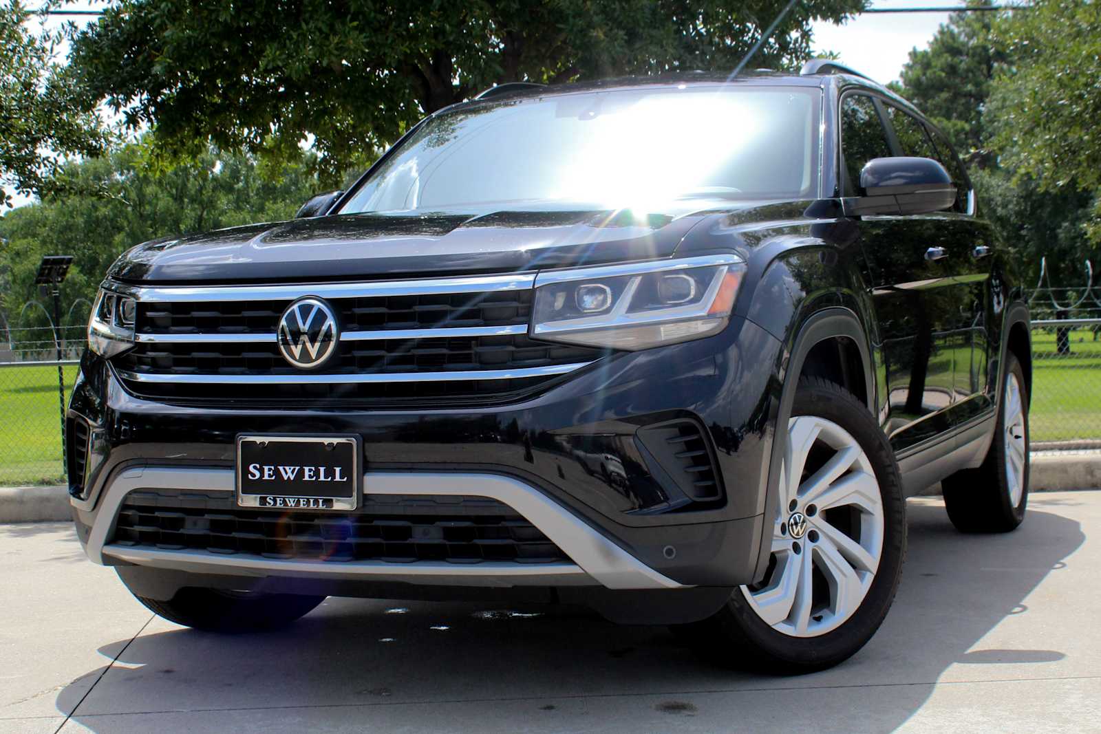 2022 Volkswagen Atlas 3.6L V6 SE w/Technology