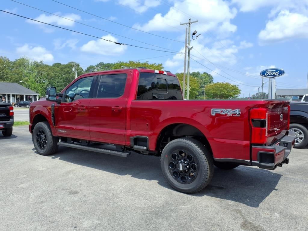 2025 Ford F-250 Lariat photo 3