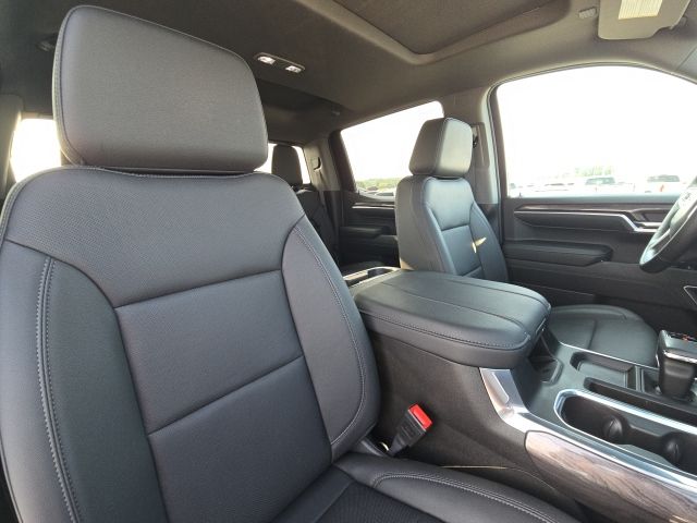 2024 Chevrolet Silverado 1500 LTZ photo 19