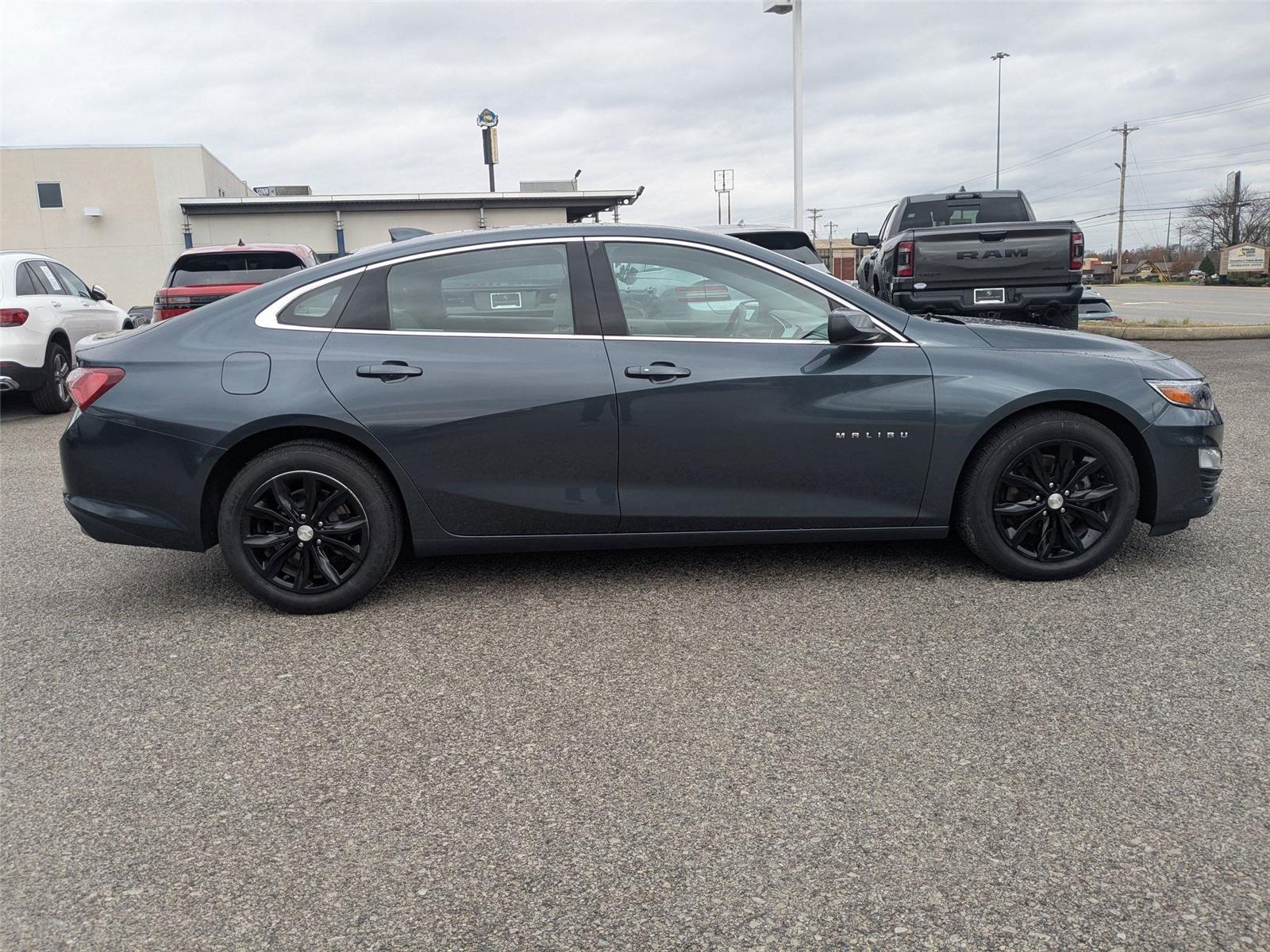 2020 Chevrolet Malibu 1LT photo 4