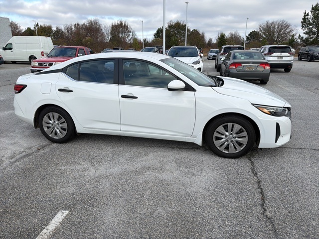 2025 Nissan Sentra S photo 4