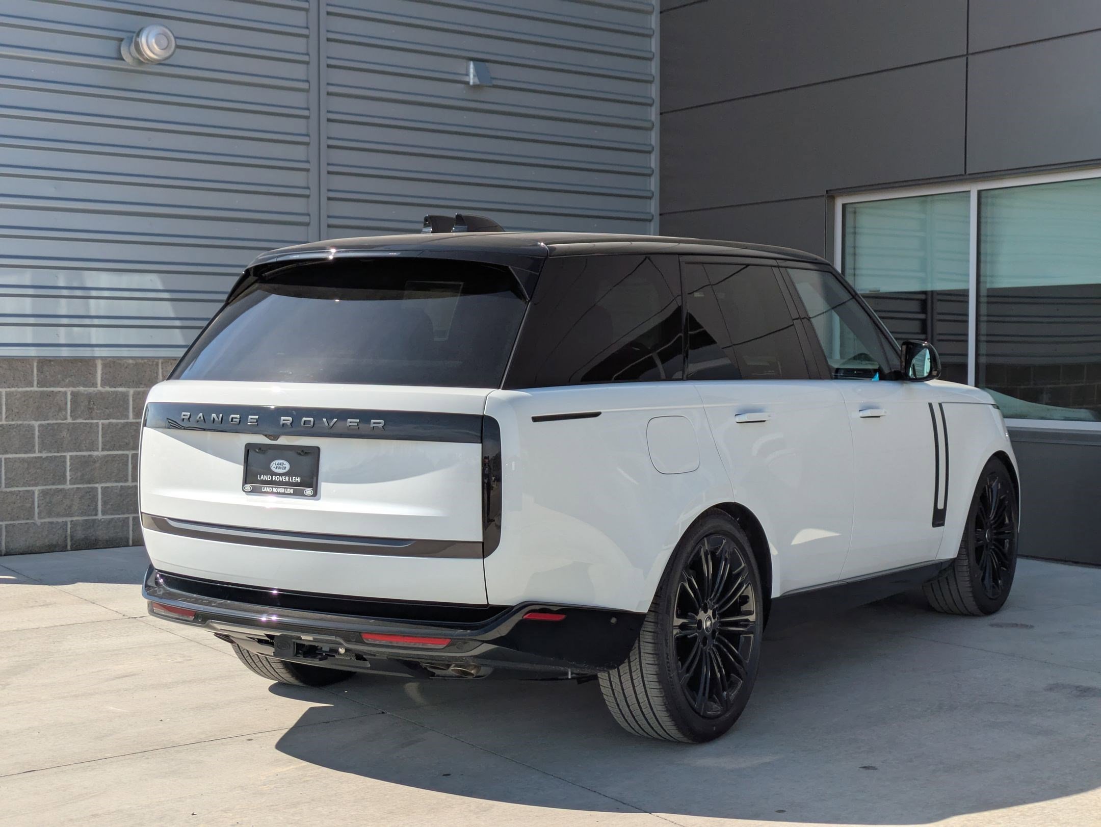 2025 Land Rover Range Rover Autobiography photo 5