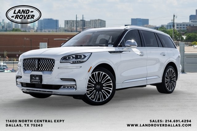 2022 Lincoln Aviator Black Label's photo