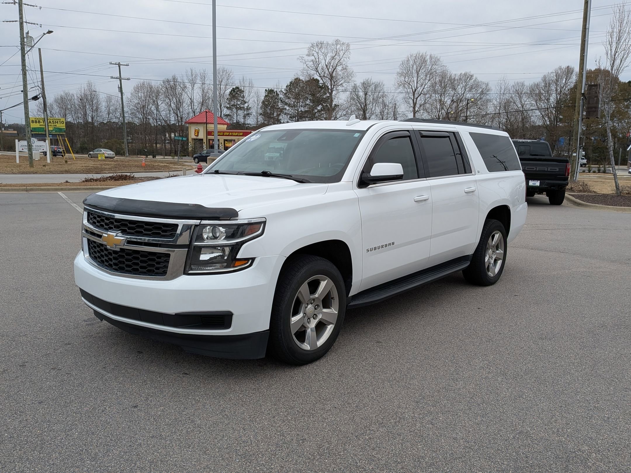 2020 Chevrolet Suburban LT's photo