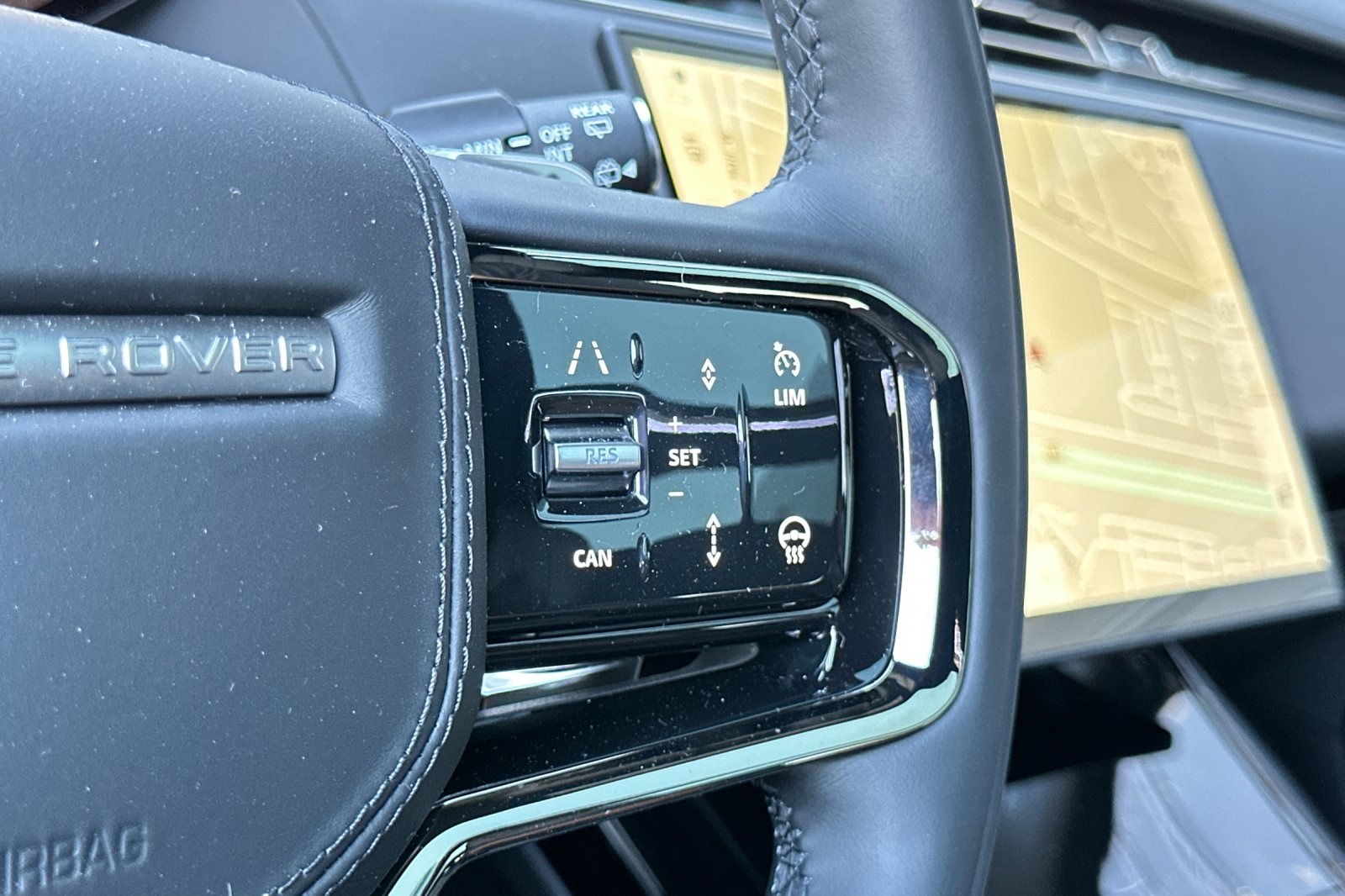2025 Land Rover Range Rover Sport SE photo 30