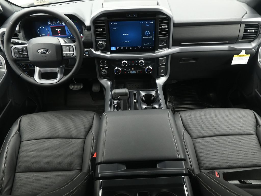 2025 Ford F-150 XLT photo 19