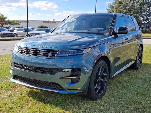 New 2025 Land Rover Range Rover Sport Dynamic SE SUV in Wilmington ...