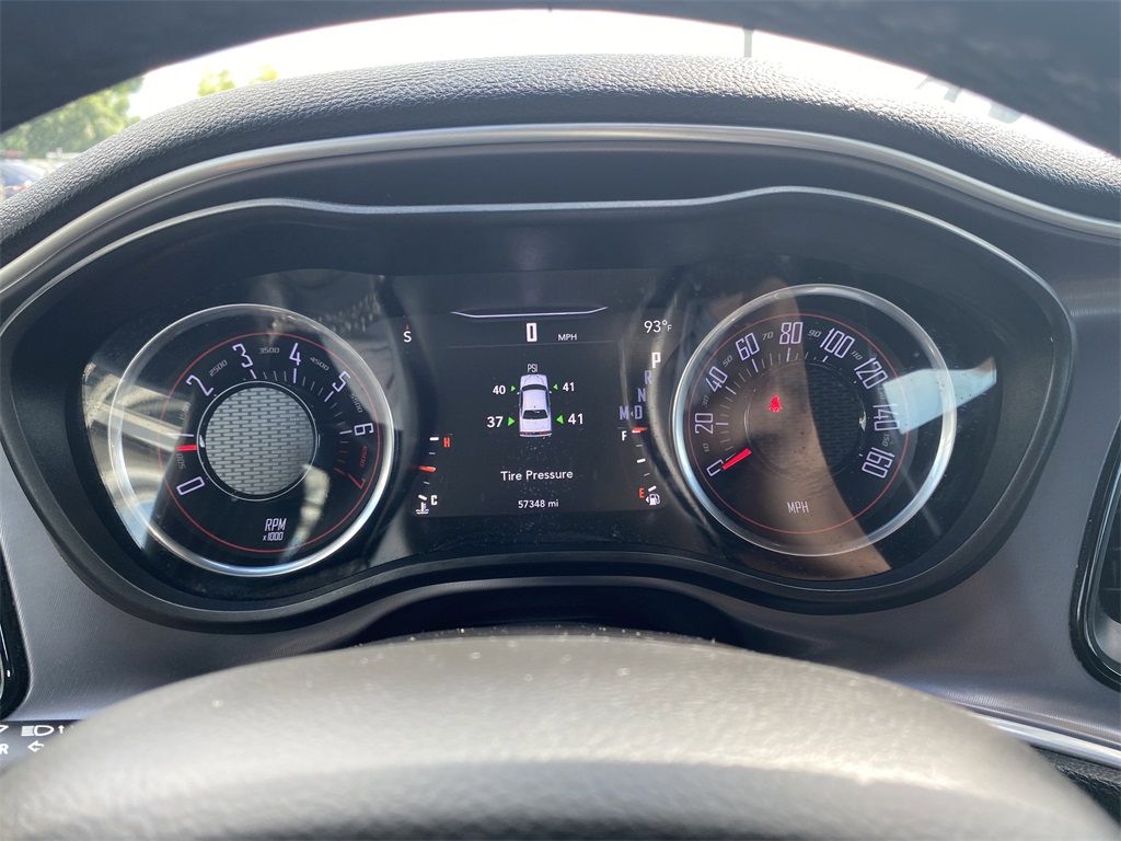 2019 Dodge Challenger SXT photo 21