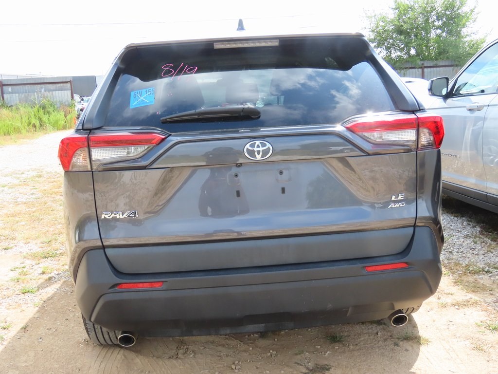 2023 Toyota RAV4 LE photo 10