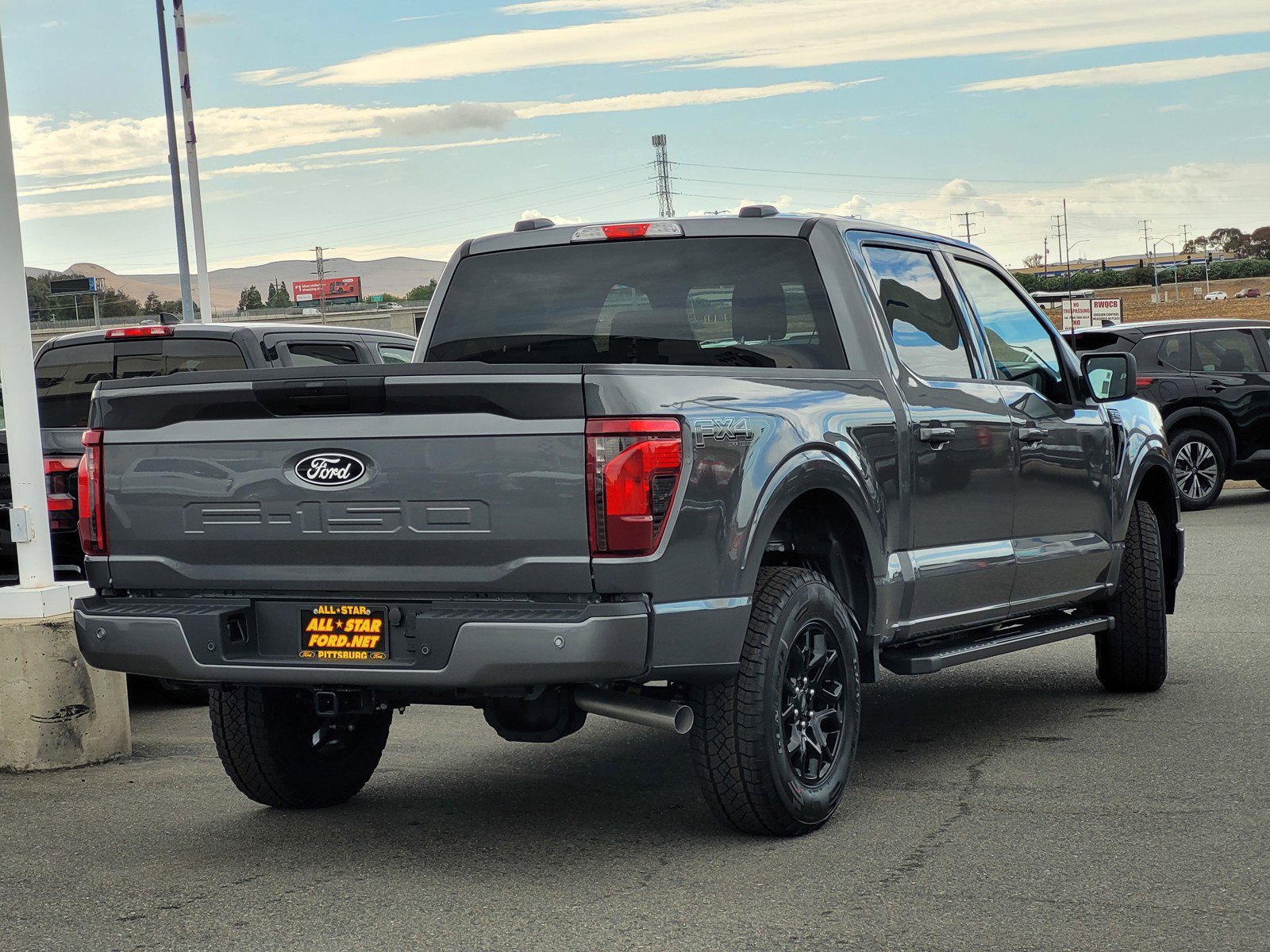2025 Ford F-150 XLT photo 3
