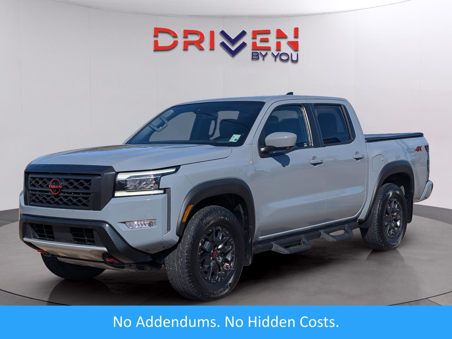 2023 Nissan Frontier PRO-4X's photo