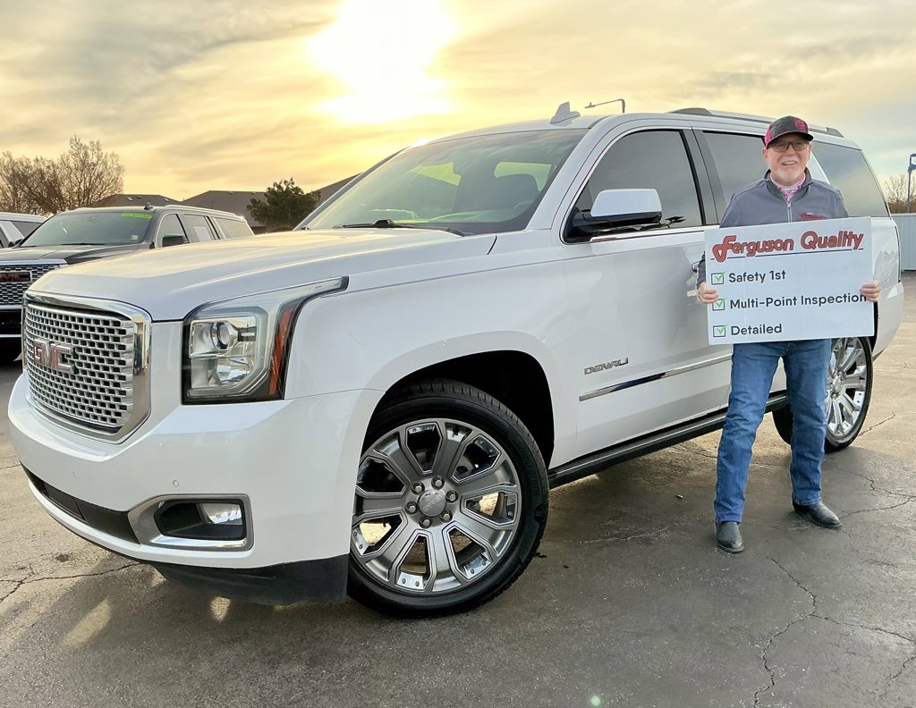 2017 GMC Yukon Denali's photo