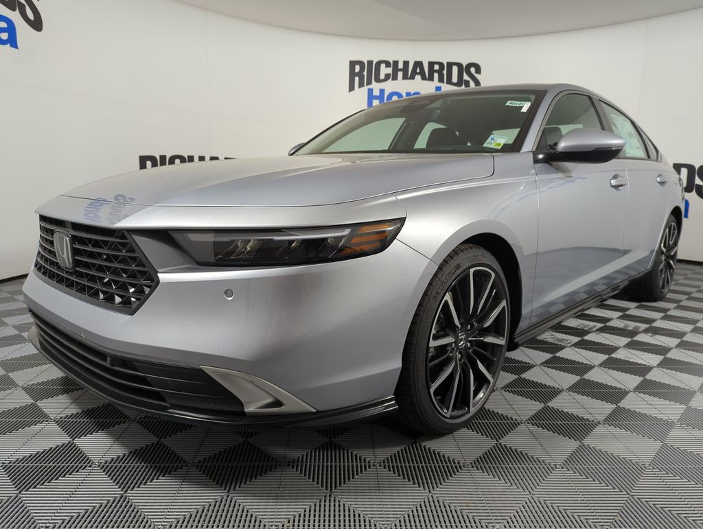 2025 Honda Accord Hybrid Touring's photo
