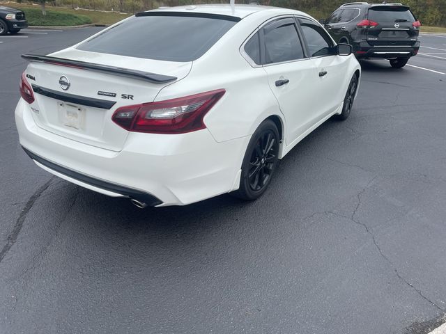 2018 Nissan Altima 2.5 SR photo 4