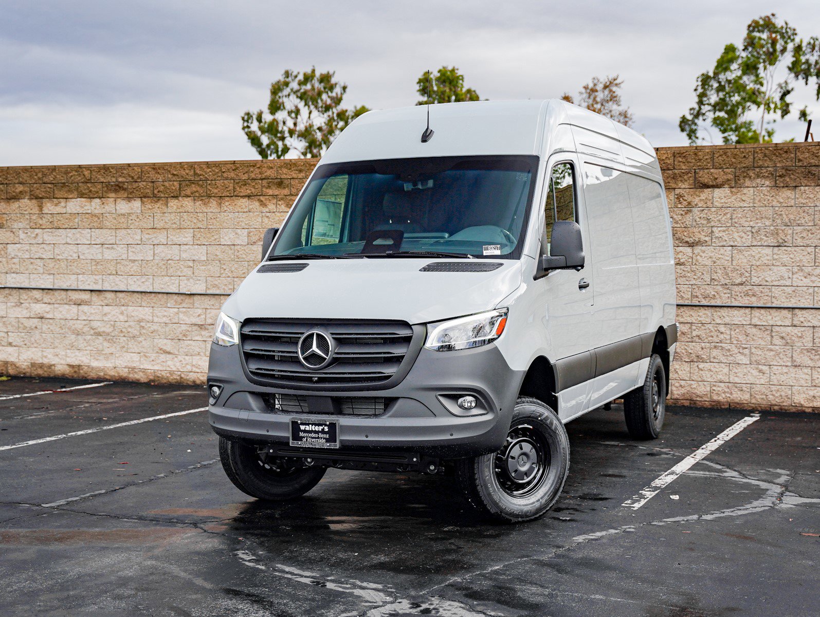 2026 Mercedes-Benz Sprinter Cargo Van Base's photo