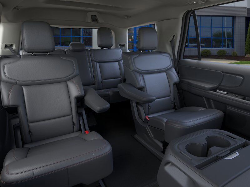 2025 Ford Expedition photo 11