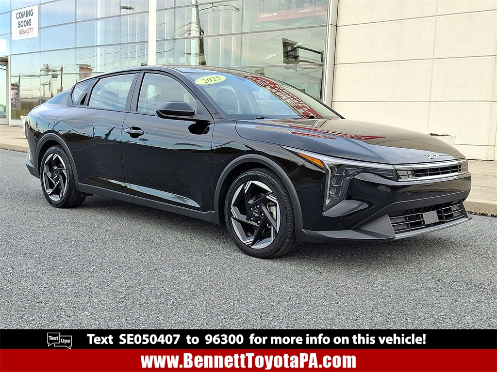 2025 Kia K4 EX's photo