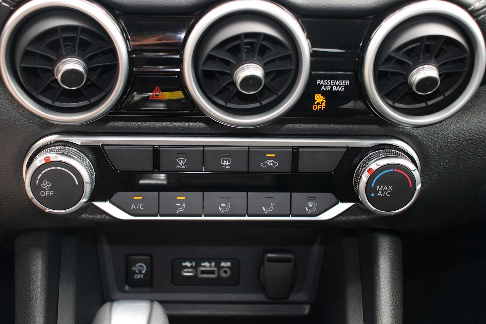 2025 Nissan Sentra SV photo 26