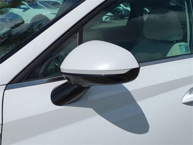 2025 Hyundai Sonata SEL Convenience photo 10