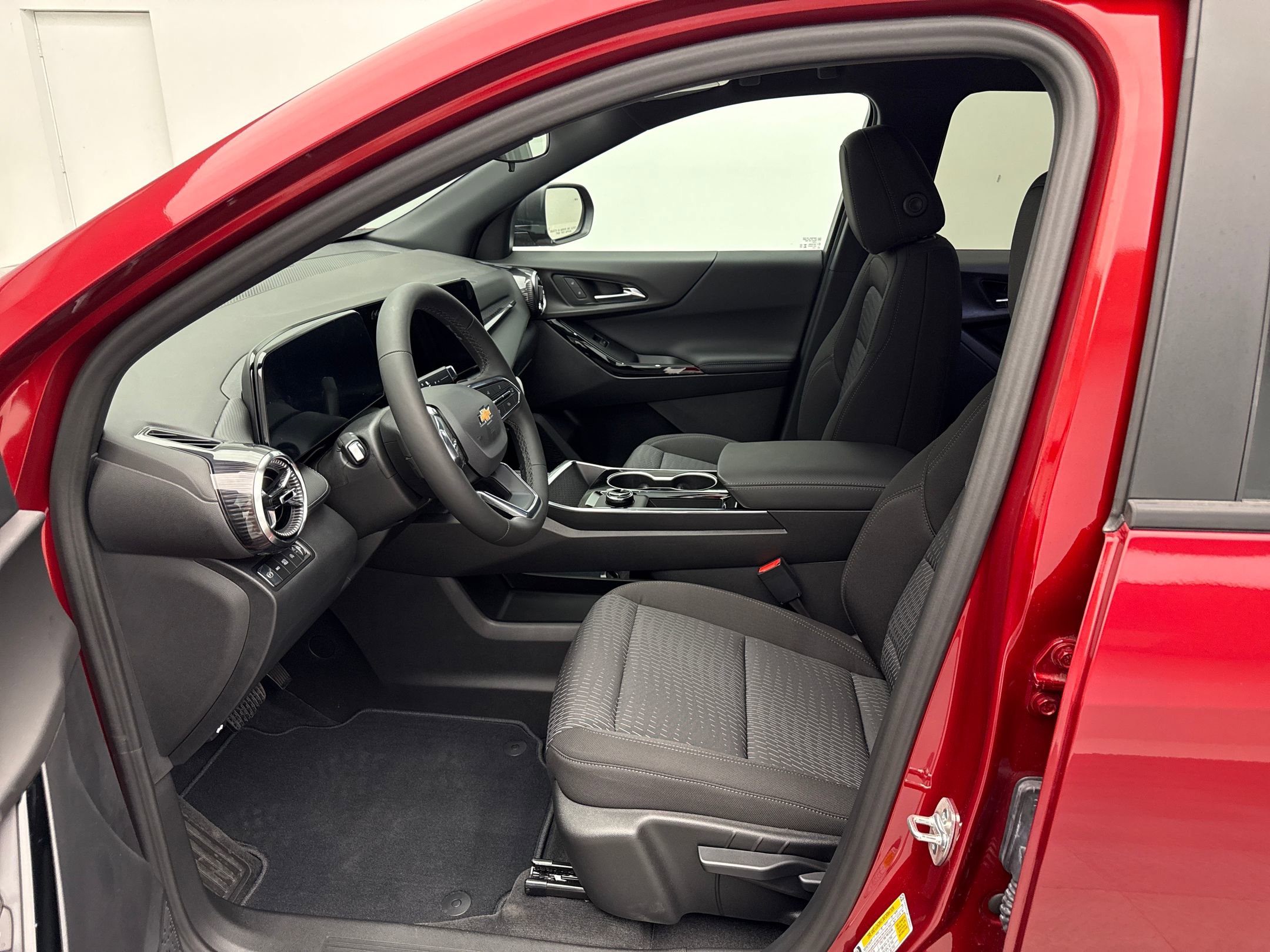 2026 Chevrolet Equinox LT photo 5
