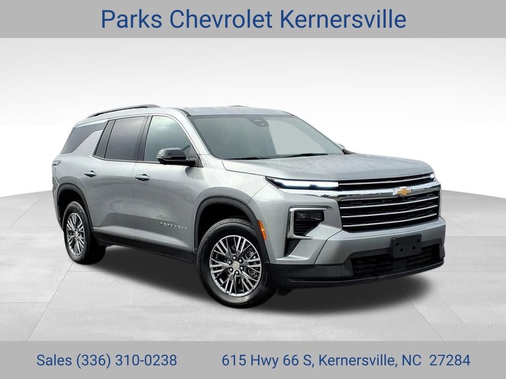 2024 Chevrolet Traverse 2LT's photo